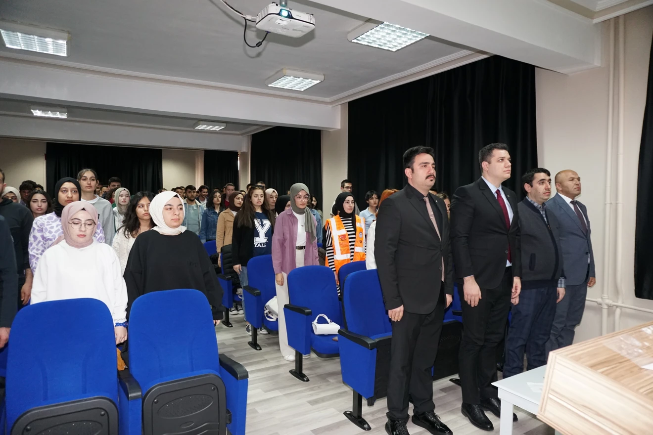 Yüksekokulumuzda Afetlere Müdahale ve Yangın Tatbikatı Etkinliği Düzenledik